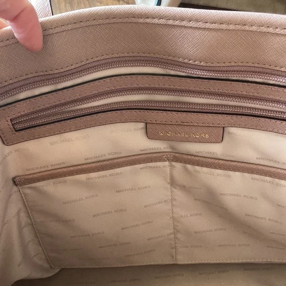 Michael Kors tote bag - Picture 4 of 9